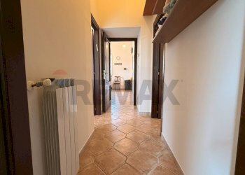 Hall / corridoio - Trilocale Via Della Libertà
 
8, Roccascalegna - foto 29