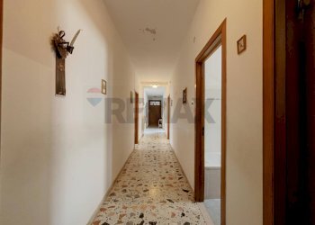 Hall / corridoio - Appartamento Via Trentino La Barba
 
6, Lanciano - foto 16