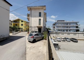 Edificio all\'aperto - Appartamento Via Trentino La Barba
 
6, Lanciano - foto 25