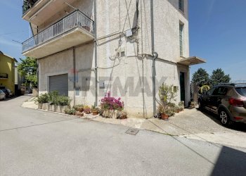 Casa all\'aperto - Appartamento Via Trentino La Barba
 
6, Lanciano - foto 28