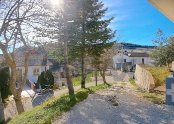 Giardino - Villa Via Brigata Maiella
 
6, Montenerodomo - foto 3