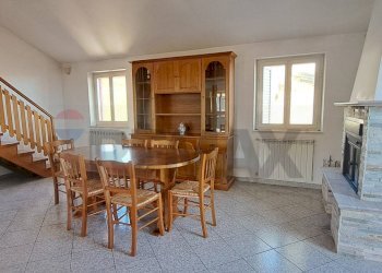 Sala da pranzo - Villa Via Brigata Maiella
 
6, Montenerodomo - foto 37