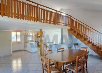 Sala da pranzo - Villa Via Brigata Maiella
 
6, Montenerodomo - foto 40