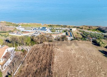 Vista dell\'acqua - Agricultural land Torino di Sangro - photo 1
