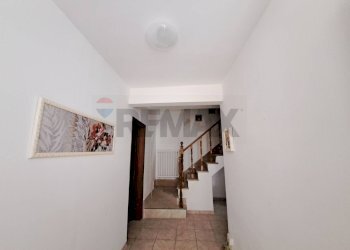 Hall / corridoio - Casa semi indipendente Via Duca degli Abruzzi
 
32, Roccascalegna - foto 48