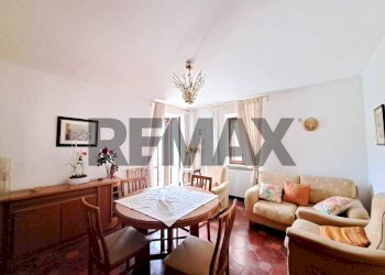 Sala da pranzo - Semi-detached house Via Duca degli Abruzzi
 
32, Roccascalegna - photo 1