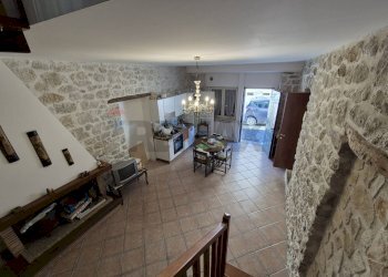 Sala da pranzo - Semi-detached house Via Garibaldi
 
19, Gessopalena - photo 4
