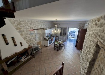 Sala da pranzo - Semi-detached house Via Garibaldi
 
19, Gessopalena - photo 23