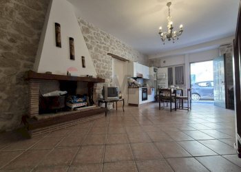 Sala da pranzo - Semi-detached house Via Garibaldi
 
19, Gessopalena - photo 27