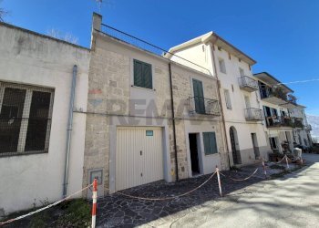 Edificio all\'aperto - Semi-detached house Via Garibaldi
 
19, Gessopalena - photo 35