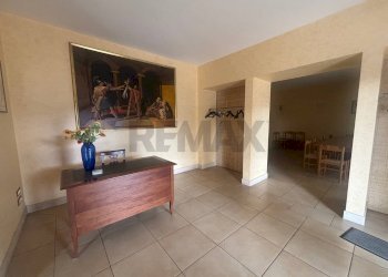 Hall / corridoio - Locale Commerciale Contrada Quarto da Capo
 
14, Casoli - foto 9