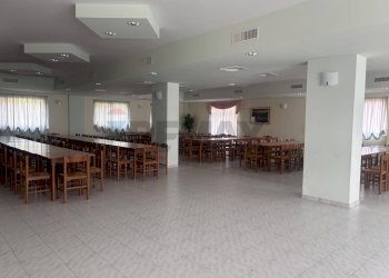 Sala da pranzo - Locale Commerciale Contrada Quarto da Capo
 
14, Casoli - foto 27