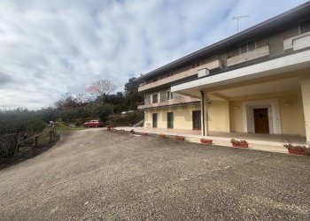 Casa all\'aperto - Locale Commerciale Contrada Quarto da Capo
 
14, Casoli - foto 36