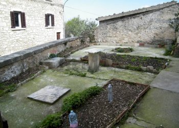 Giardino - Casa semi indipendente Piazza Umberto I
 
4, Lama dei Peligni - foto 5