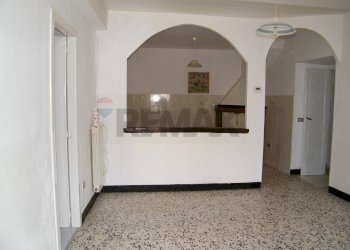 Stanza vuota - Casa semi indipendente Piazza Umberto I
 
4, Lama dei Peligni - foto 9