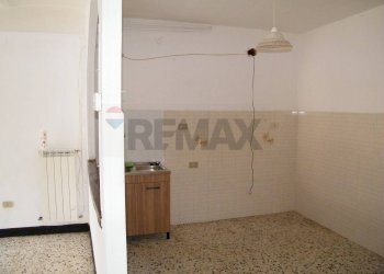 Stanza vuota - Casa semi indipendente Piazza Umberto I
 
4, Lama dei Peligni - foto 11