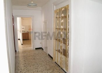 Hall / corridoio - Casa semi indipendente Piazza Umberto I
 
4, Lama dei Peligni - foto 18