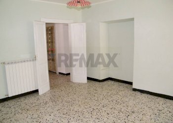 Stanza vuota - Casa semi indipendente Piazza Umberto I
 
4, Lama dei Peligni - foto 21