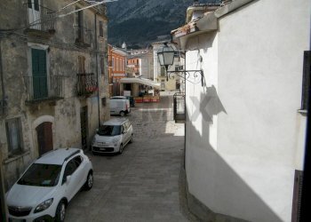 Edificio all\'aperto - Casa semi indipendente Piazza Umberto I
 
4, Lama dei Peligni - foto 24