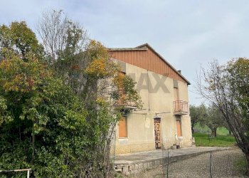 Casa all\'aperto - Rustic Via Cotti
 
192, Sant'Eusanio del Sangro - photo 2