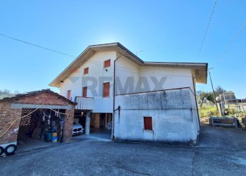 Casa all\'aperto - Independent house Via Ciommi
 
32, Castel Frentano - photo 2