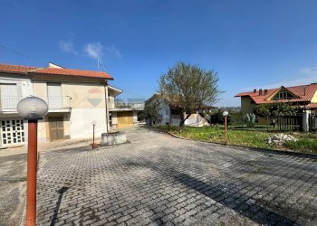 Casa all\'aperto - Casa semi indipendente Contrada Madonna del Carmine
 
93, Lanciano - foto 1