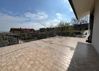 Terrazza - Casa semi indipendente Contrada Madonna del Carmine
 
93, Lanciano - foto 2