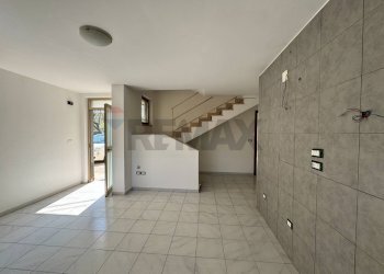 Stanza vuota - Casa semi indipendente Contrada Madonna del Carmine
 
93, Lanciano - foto 3