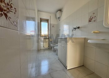 Bagno - Casa semi indipendente Contrada Madonna del Carmine
 
93, Lanciano - foto 19