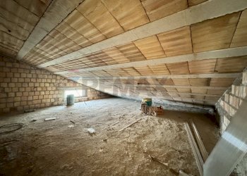 Stanza vuota - Casa semi indipendente Contrada Madonna del Carmine
 
93, Lanciano - foto 21