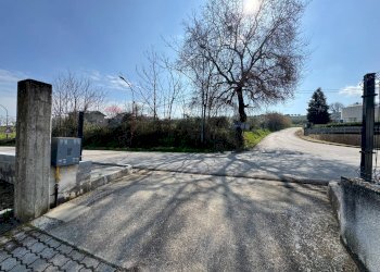Edificio all\'aperto - Casa semi indipendente Contrada Madonna del Carmine
 
93, Lanciano - foto 37