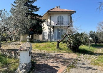 Casa all\'aperto - Villa Via Pian del Lago
 
47, Casalbordino - foto 2