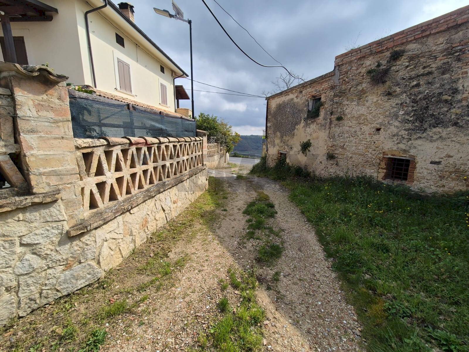 Casa all\'aperto - Casa indipendente Via Nevi
 
257, Giuliano Teatino - foto 2