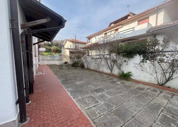 Terrazza - Quadrilocale Via Lungomare
 
87, Fossacesia - foto 5