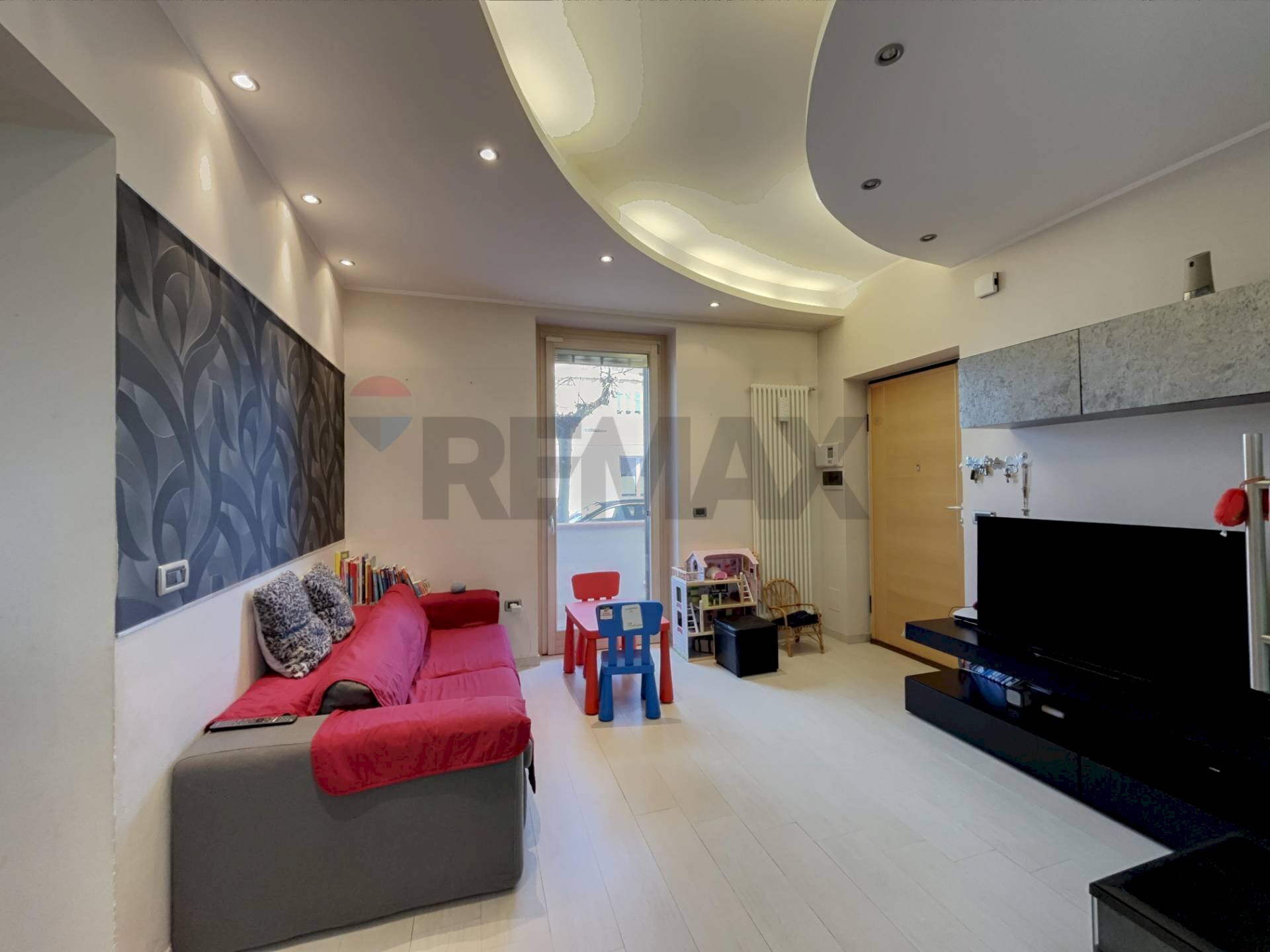 Soggiorno - Four-room apartment Via Roma
 
38, Arielli - photo 3