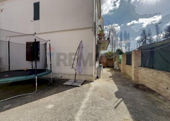 Terrazza - Quadrilocale Via Roma
 
38, Arielli - foto 33