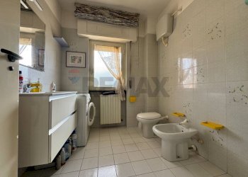 Bagno - Apartment Via San Rocco
 
68, Castel Frentano - photo 24