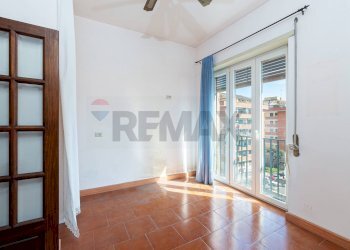 Stanza vuota - Trilocale Via Cutigliano
 
78, Roma - foto 9