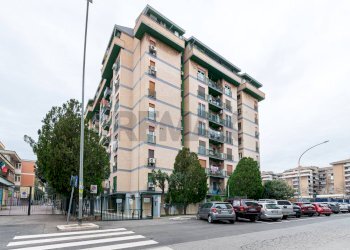 Edificio all\'aperto - Trilocale Via Cutigliano
 
78, Roma - foto 22