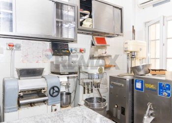 Cucina - Attività Commerciale via Milano
36 B/C, Catania - foto 17