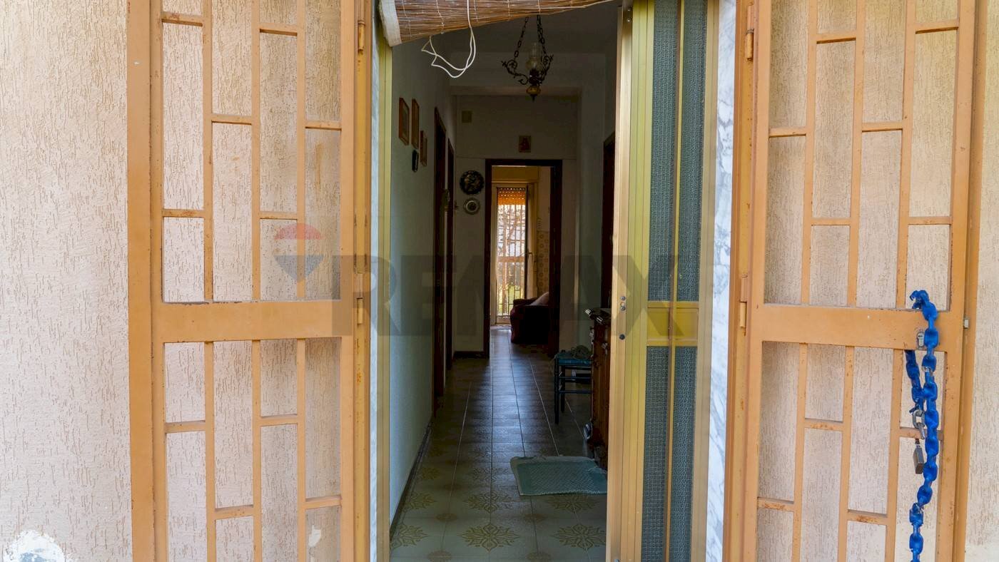 Hall / corridoio - Villa Via A. Fleming
 
8, Pedara - foto 2