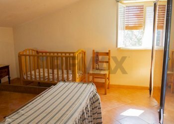 Camera / camera da letto - Villa Via A. Fleming
 
8, Pedara - foto 20