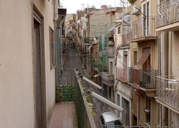 Balcone - Appartamento Via Acquanuova
 
76, Caltagirone - foto 3