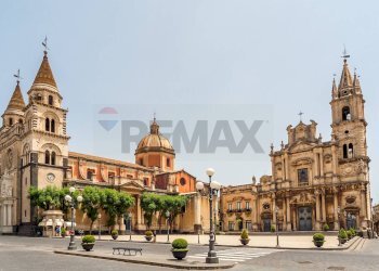 Acireale Piazza Duomo - Bar Tavola Calda - Fredda Corso Savoia
 
snc, Acireale - foto 7