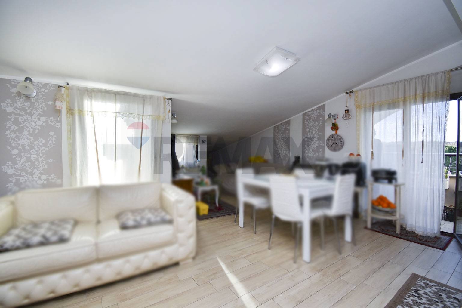 Sala da pranzo - Attico Via Savona
 
50, Biancavilla - foto 1