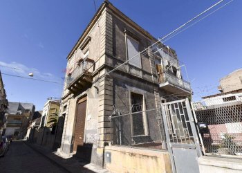 Edificio all\'aperto - Casa indipendente Via Raciti
 
8, Catania - foto 2