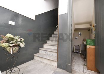 Scale - Casa indipendente Via Raciti
 
8, Catania - foto 5