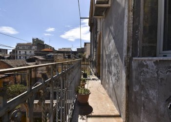 Balcone - Casa indipendente Via Raciti
 
8, Catania - foto 18