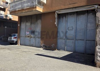 Edificio all\'aperto - Locale Commerciale Corso San Vito
 
188, Mascalucia - foto 5