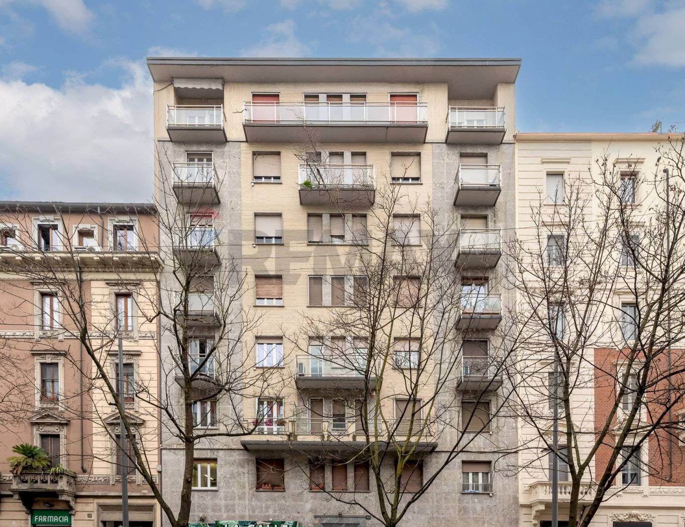Edificio all\'aperto - Trilocale Via Guglielmo Silva
43, Milano - foto 3